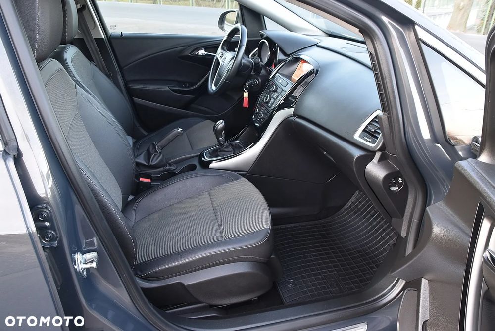 Opel Astra - 38