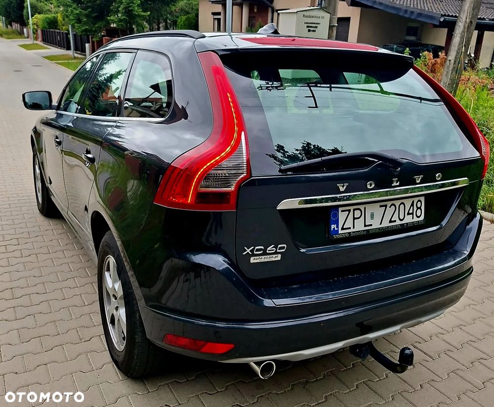 Volvo XC 60 D4 Drive-E R-Design Momentum - 6