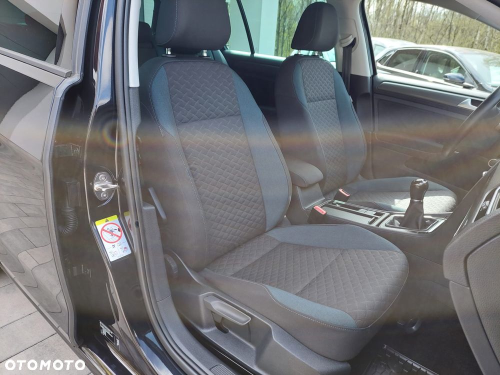 Volkswagen Golf 1.5 TSI ACT OPF IQ.DRIVE - 26