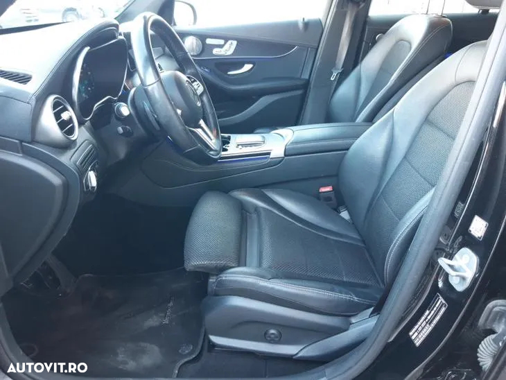 Mercedes-Benz GLC Coupe 300 de 4Matic 9G-TRONIC AMG Line - 12