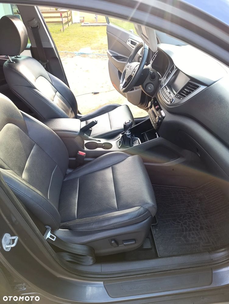 Hyundai Tucson 2.0 CRDI 4WD Style - 13