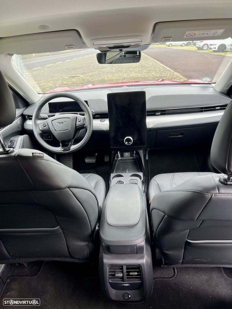 Ford Mustang Mach-E 75.7 kWh Base - 12