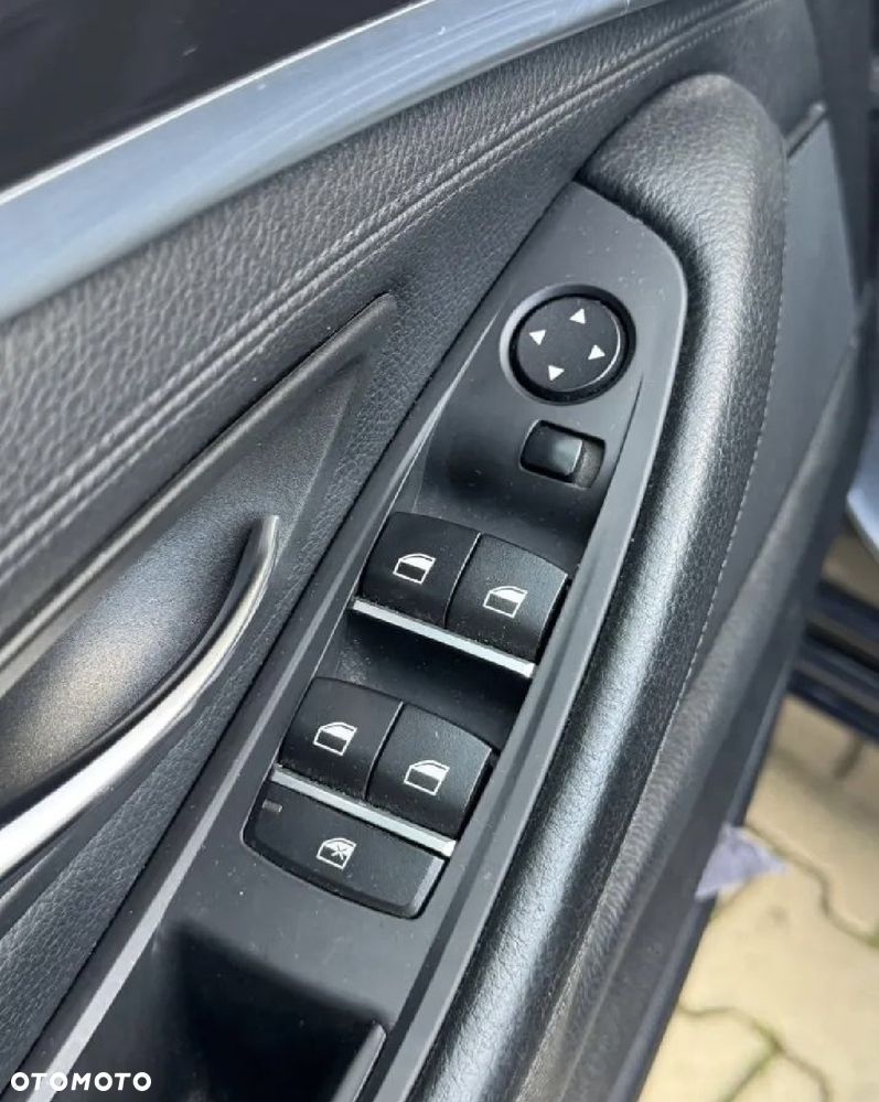 BMW Seria 5 - 13