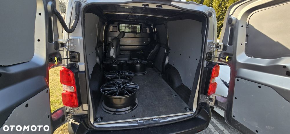 Toyota ProAce - 11