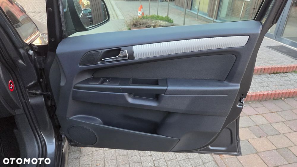 Opel Zafira 1.8 Elegance - 28