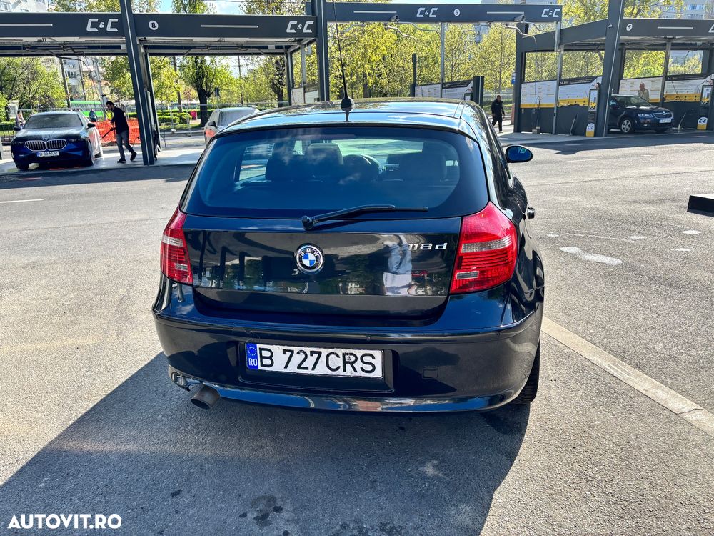 BMW Seria 1 - 10