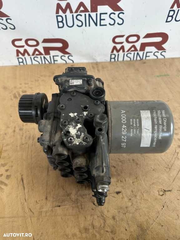 Uscator aer MERCEDES BENZ ATEGO 818 cod piesa A0014 465 464 - 1