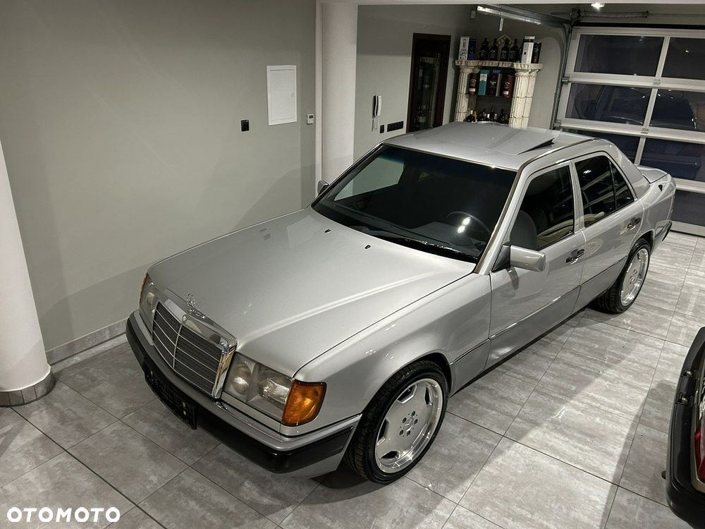 Mercedes-Benz W124 (1984-1993) - 17
