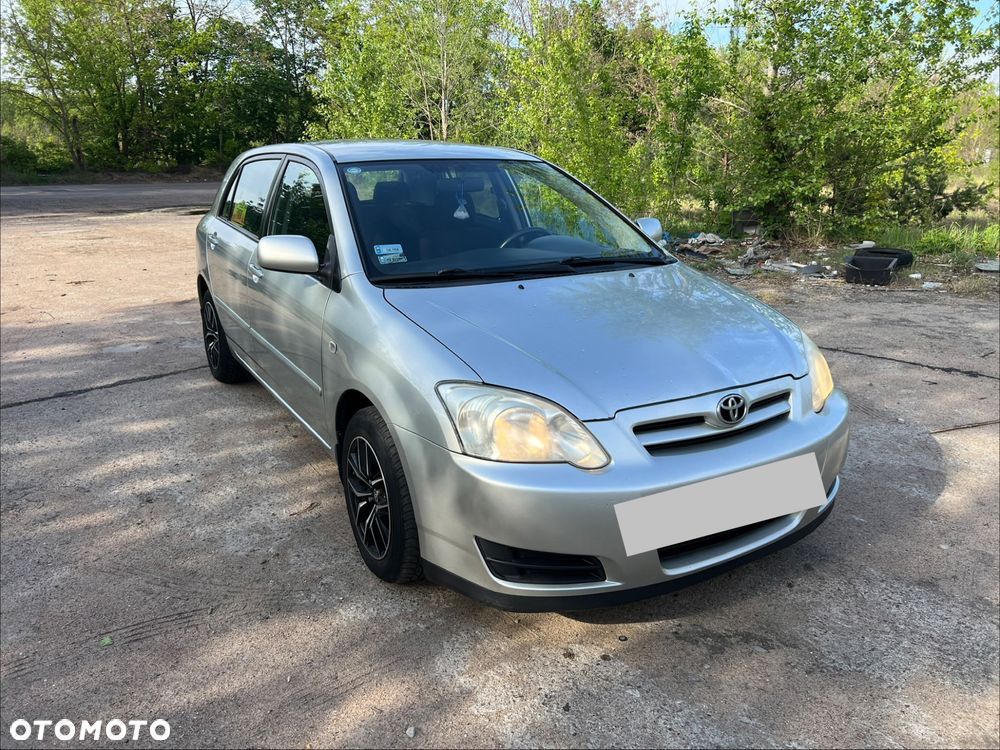Toyota Corolla - 1