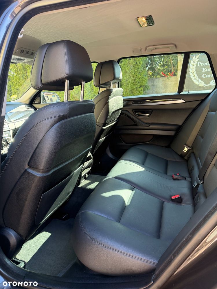 BMW Seria 5 520d Luxury Line - 17