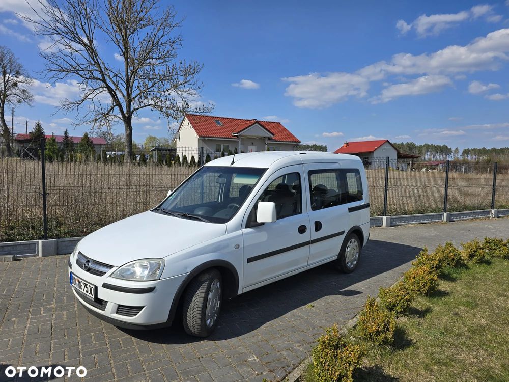 Opel Combo Tour - 9
