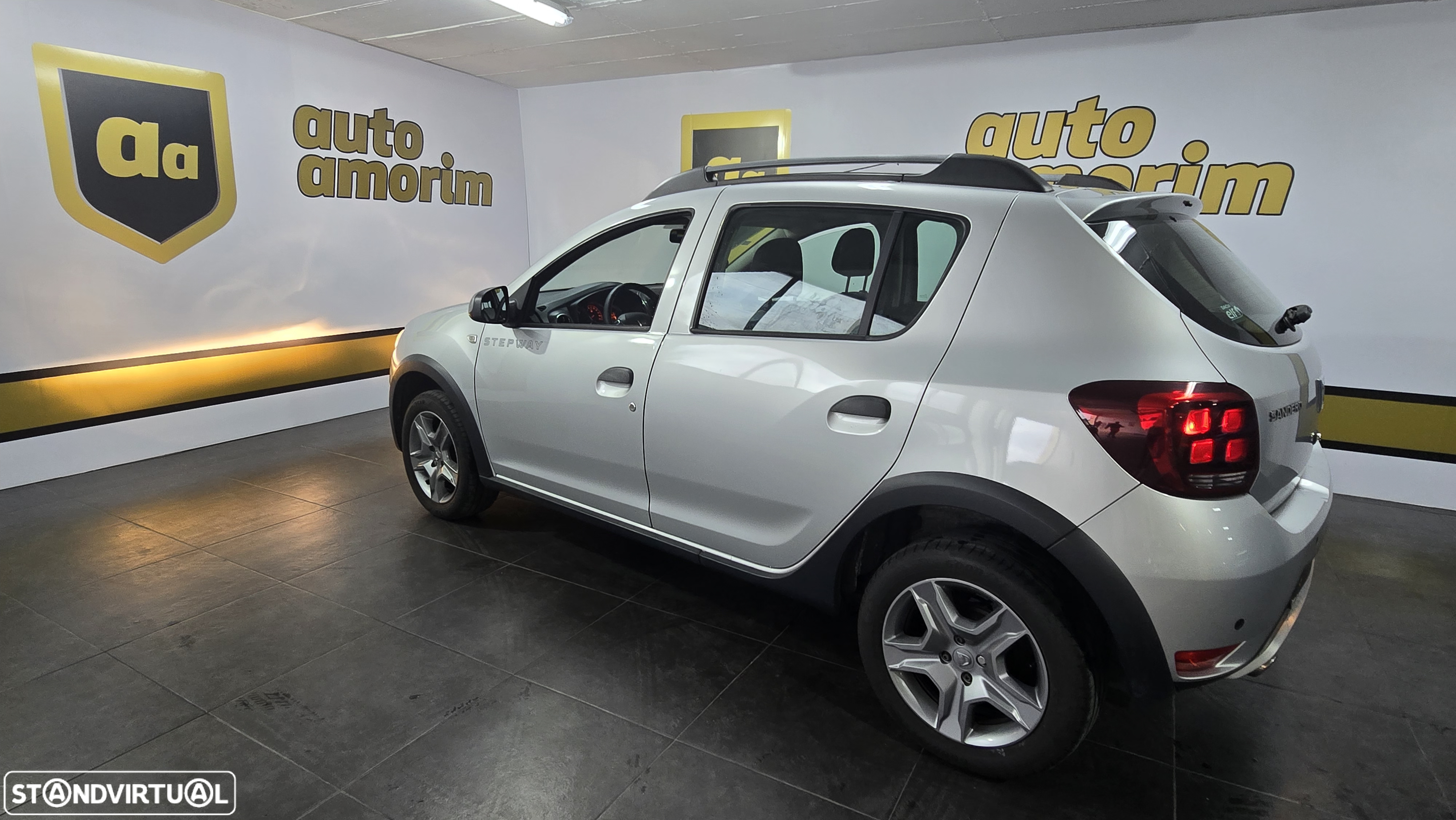 Dacia Sandero - 9