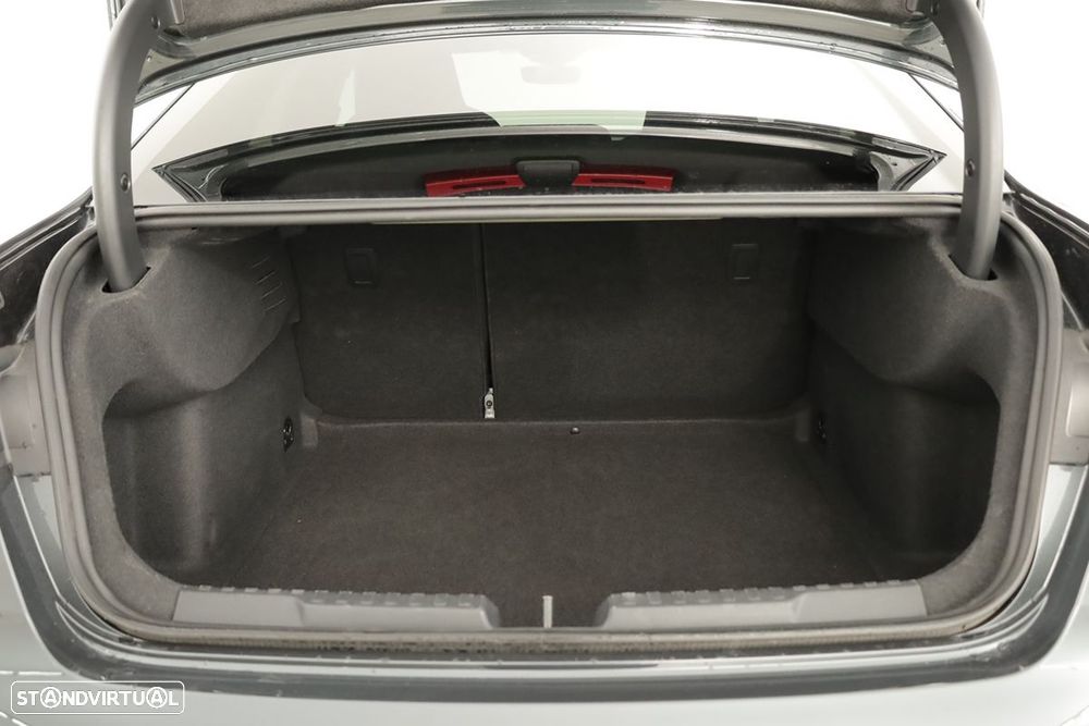 Audi A3 Limousine 30 TFSI Advanced - 23
