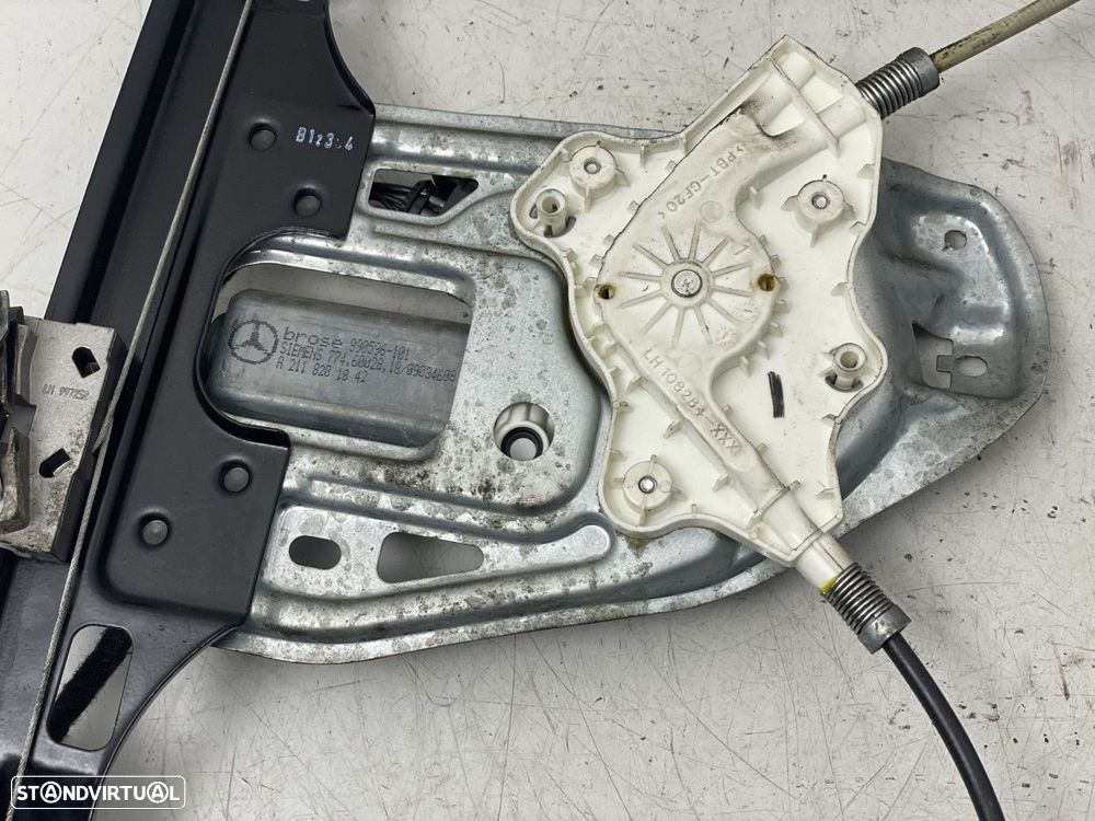 Motor elevador Esq Frente Usado MERCEDES-BENZ C-CLASS (W203) C 220 CDI REF. A211... - 3