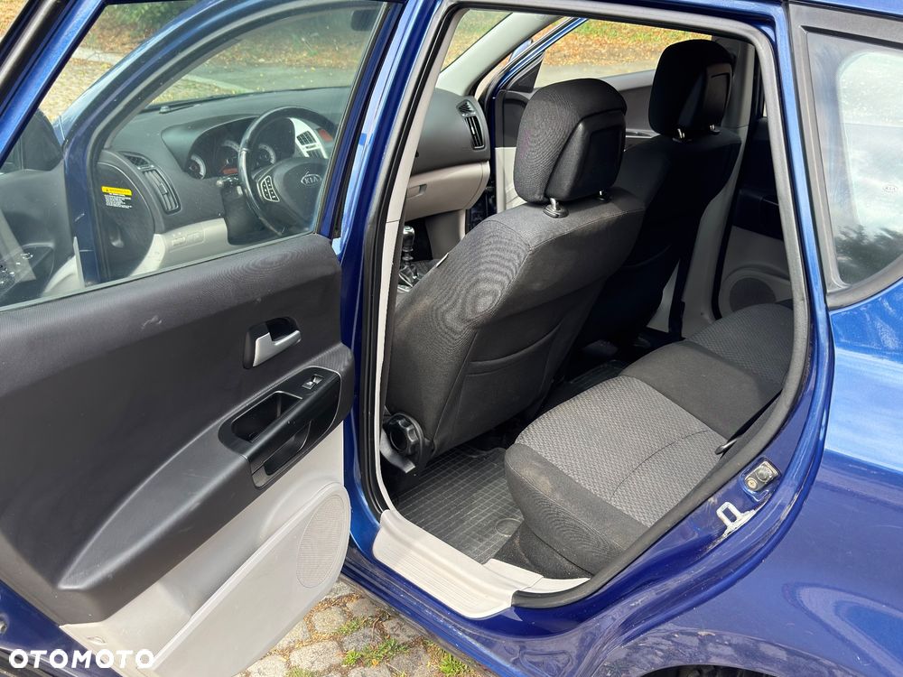 Kia Ceed 2.0 CRDi Mind - 6