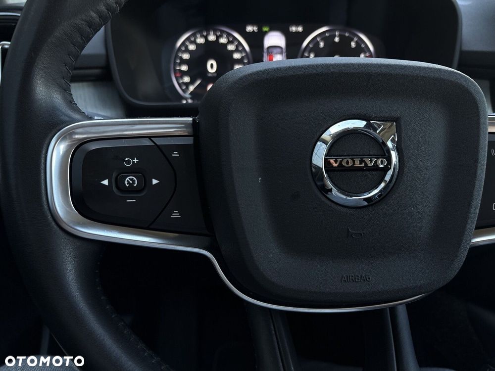 Volvo XC 40 T3 Inscription - 14