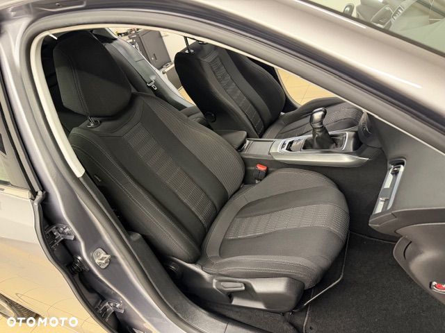 Peugeot 308 PureTech 110 Stop & Start Style - 17