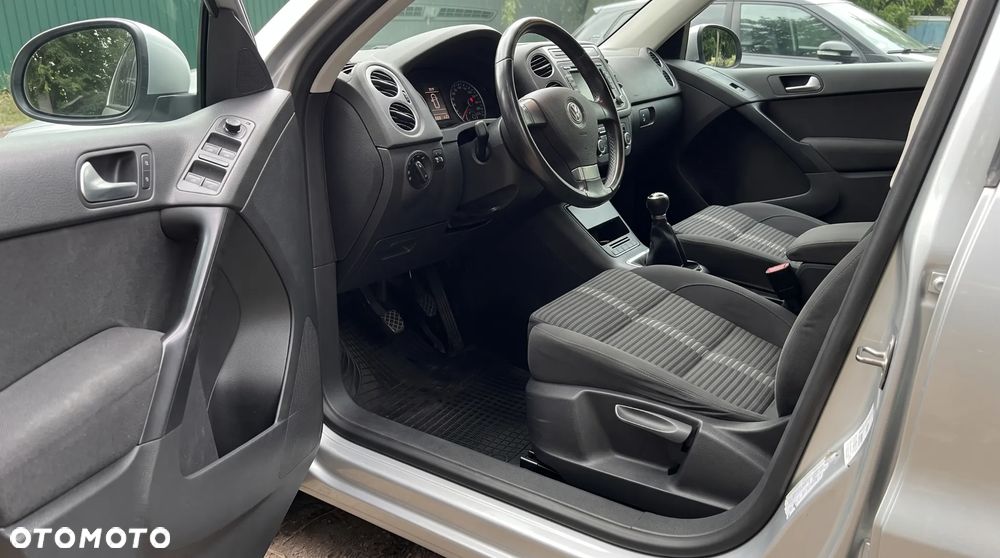 Volkswagen Tiguan - 7