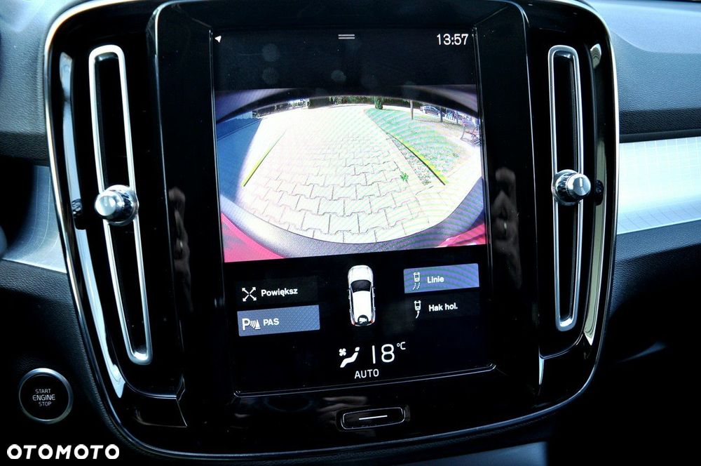 Volvo XC 40 D3 Momentum Pro - 39