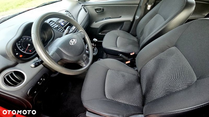 Hyundai i10 1.1 Edition 20 - 24