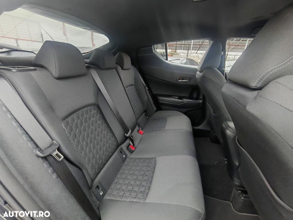 Toyota C-HR Hybrid Business-Edition - 12