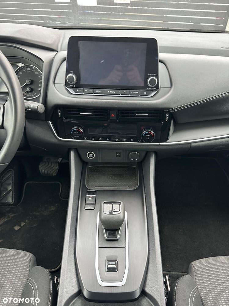 Nissan Qashqai 1.3 DIG-T Acenta DCT - 11