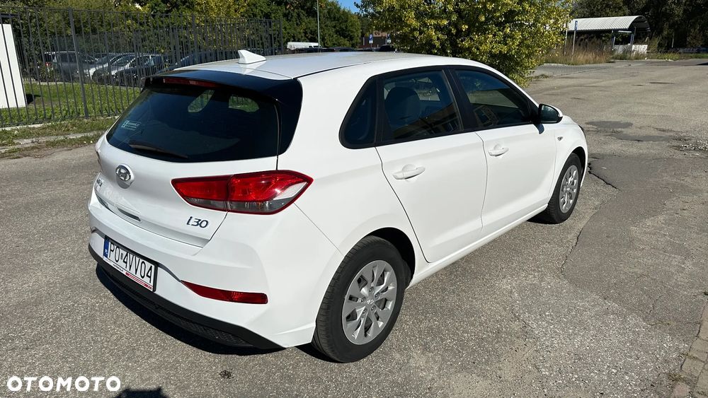 Hyundai i30 1.5 DPI Classic + - 6