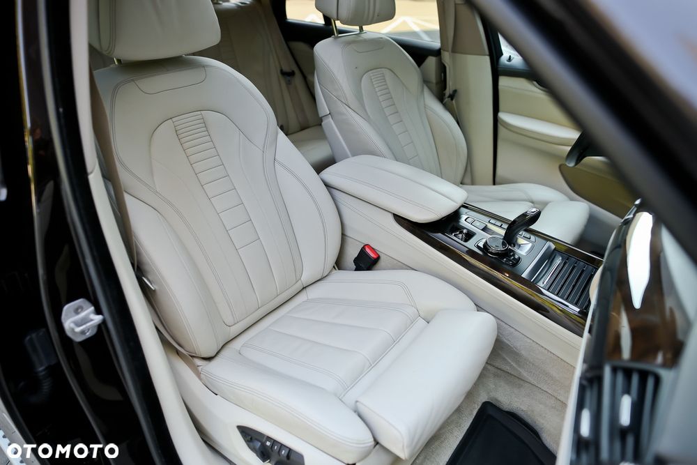 BMW X5 xDrive35i - 26