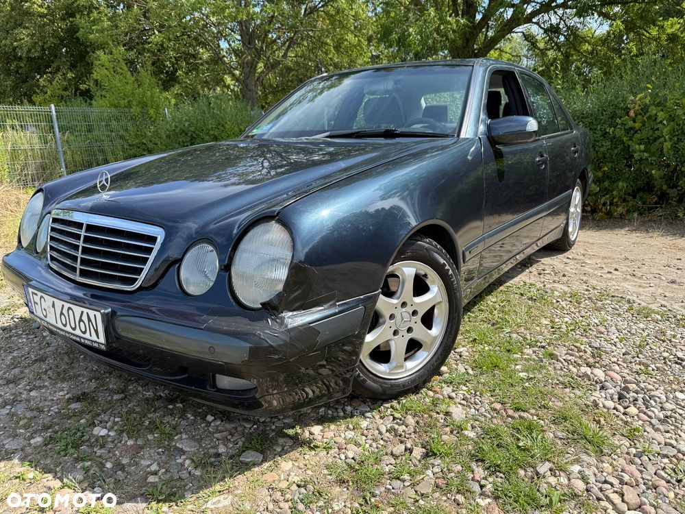 Mercedes-Benz Klasa E - 2
