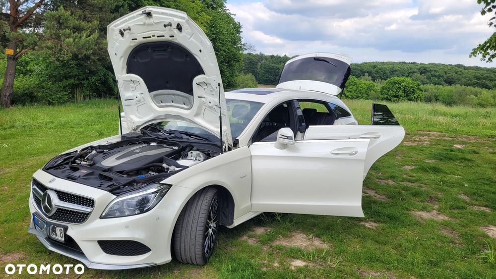 Mercedes-Benz CLS - 24