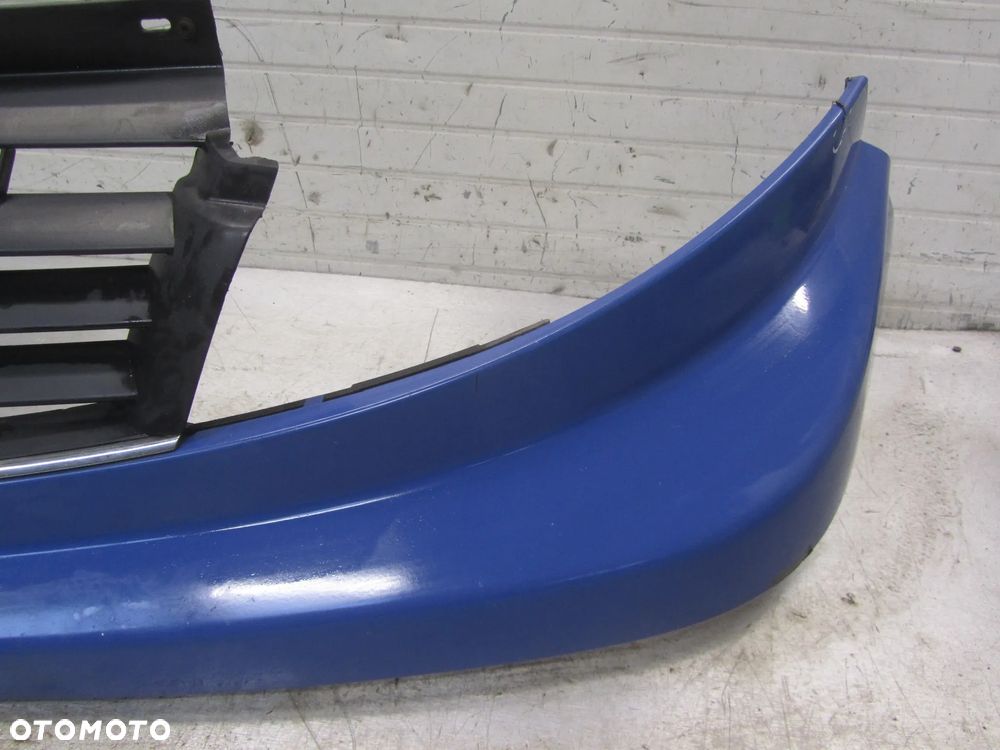 Grill-Atrapa Opel Vivaro 2006r- - 3