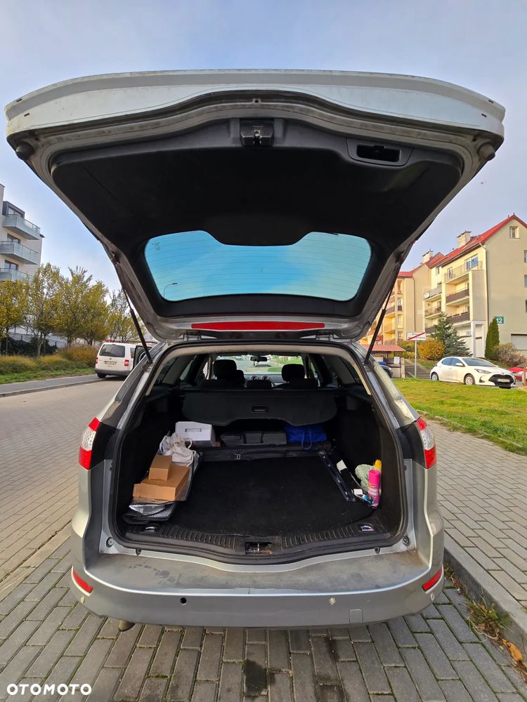 Ford Mondeo 1.8 TDCi Silver X - 14