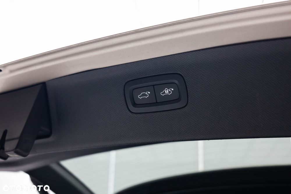 Volvo XC 90 T8 AWD Recharge Ultimate Bright - 38