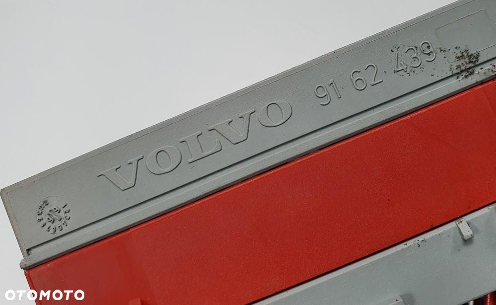 SKRZYNKA BEZPIECZNIKÓW VOLVO S80 9162439 - 3