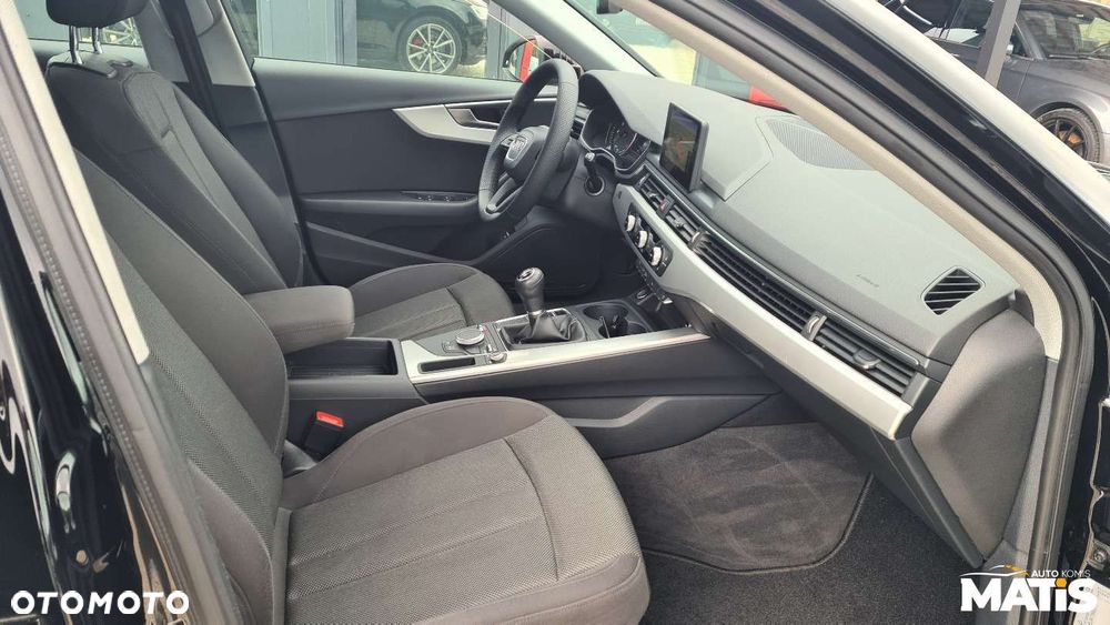 Audi A4 Avant - 29