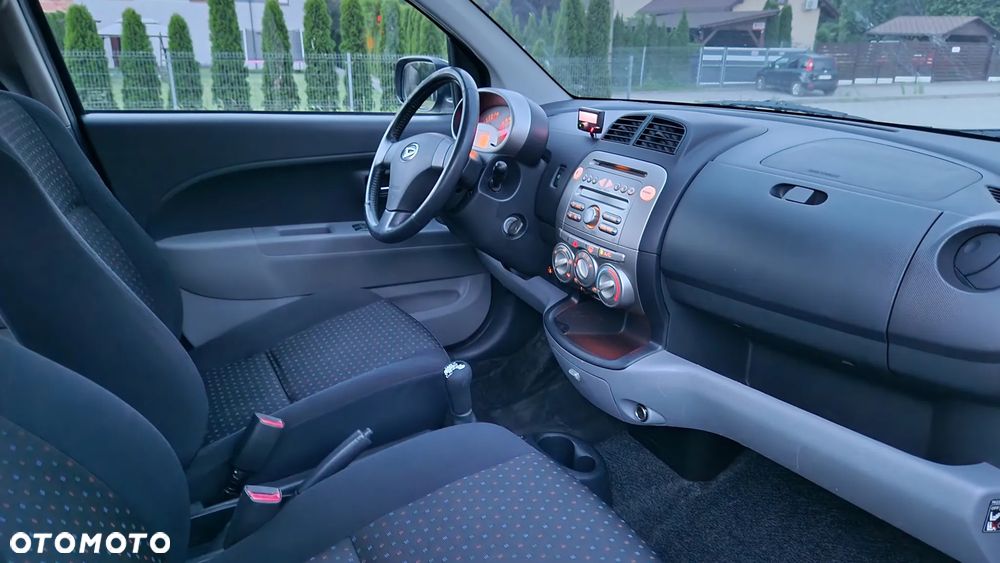 Daihatsu Sirion 1.3 - 25