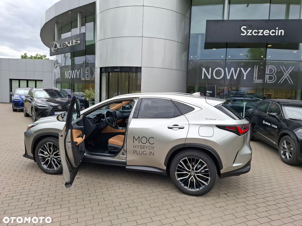 Lexus NX - 9