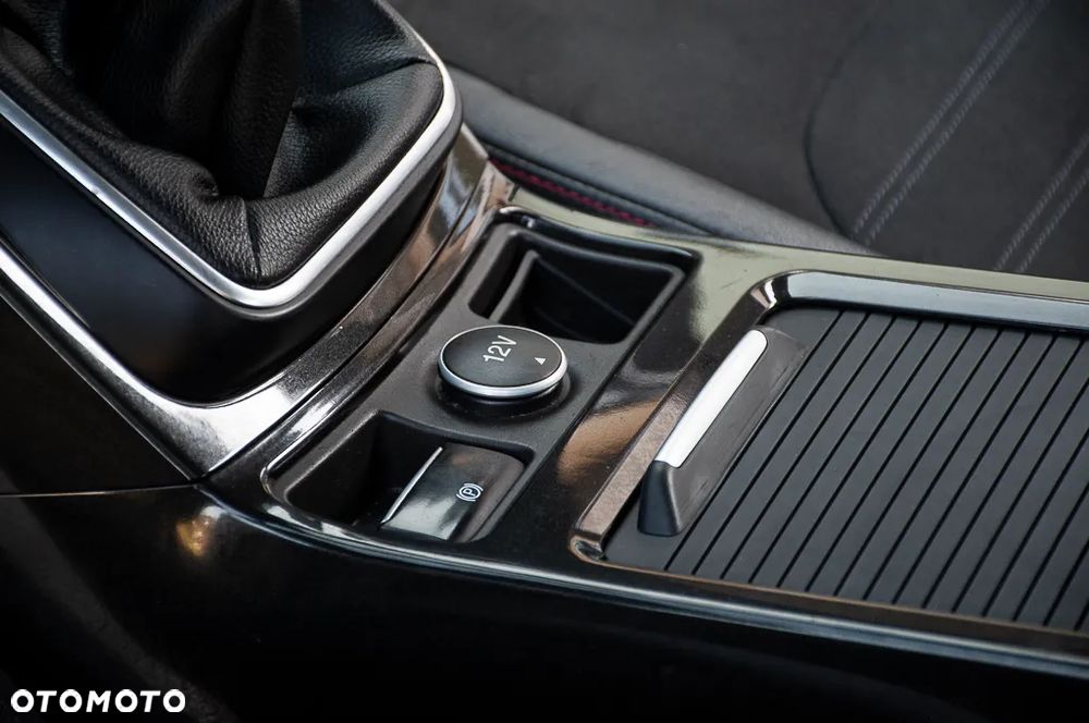Ford Kuga 1.5 EcoBoost FWD ST-Line ASS MMT6 - 22