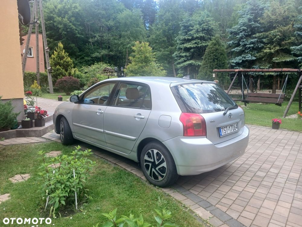 Toyota Corolla - 2