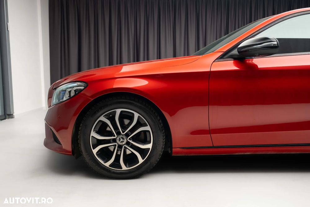 Mercedes-Benz C 180 9G-TRONIC Avantgarde - 9