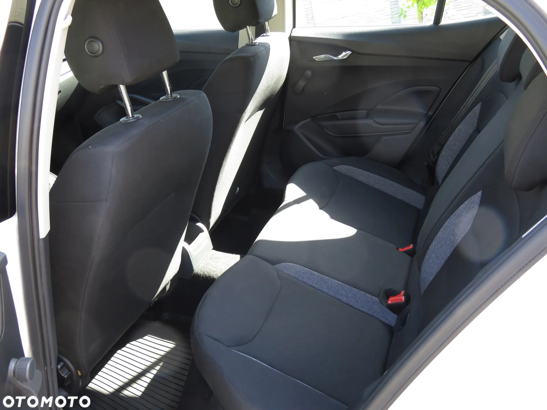 Skoda Fabia 1.0 Active - 11