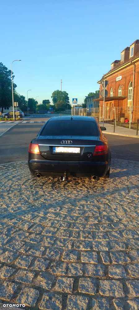 Audi A6 Limousine 2.4 - 4