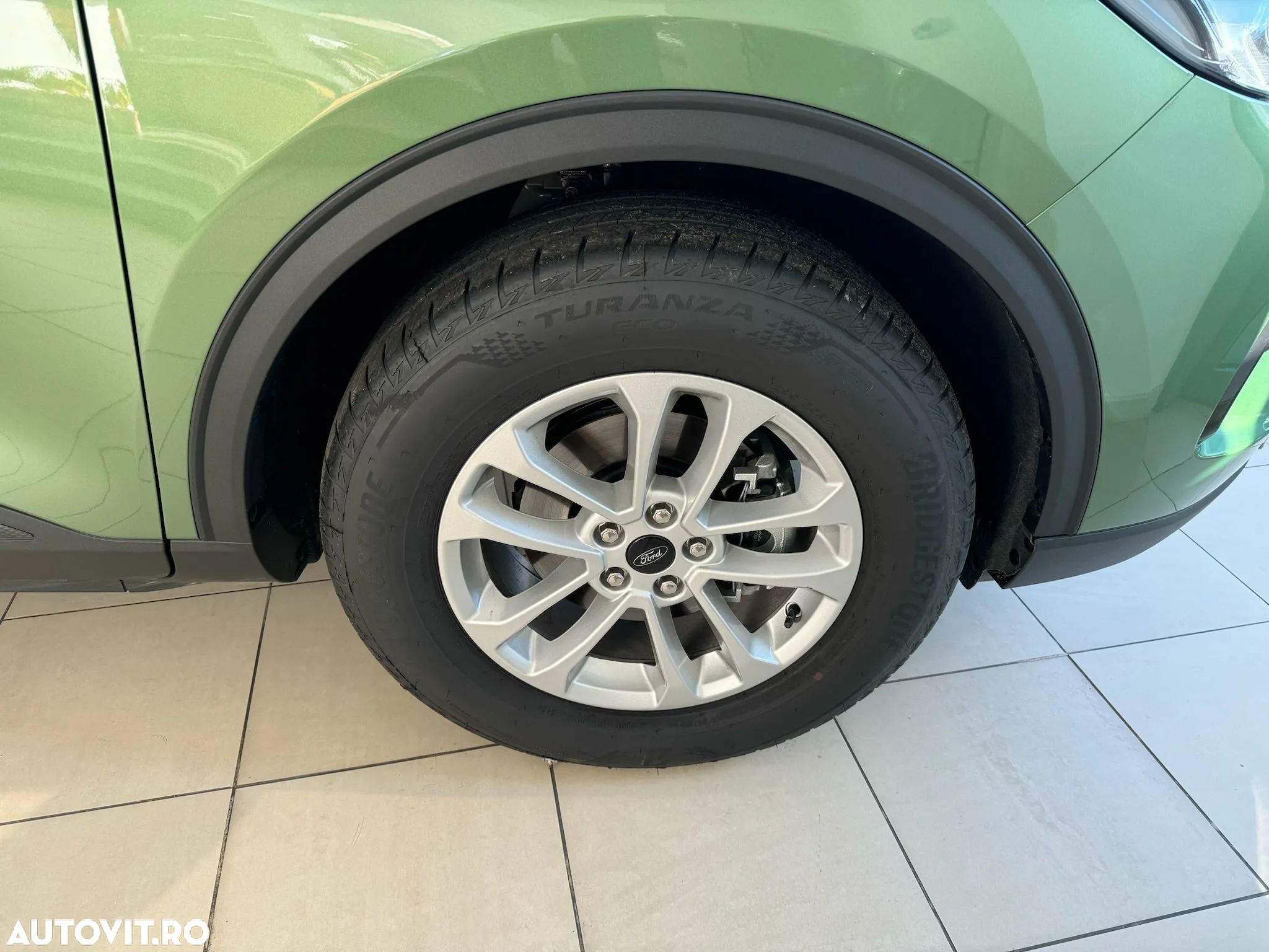 Ford Kuga - 19