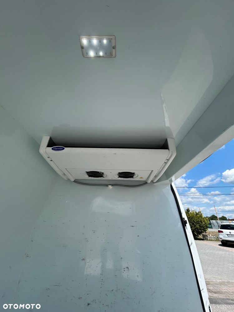 Nissan NV400 - 9