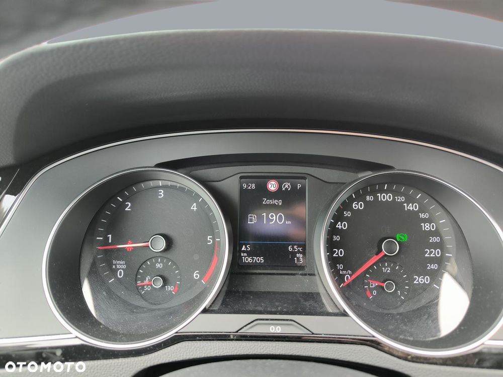 Volkswagen Passat Variant 2.0 TDI Business DSG - 16