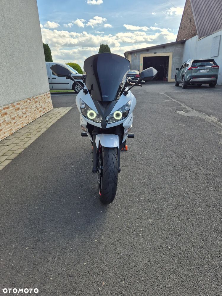 Kawasaki ER - 3