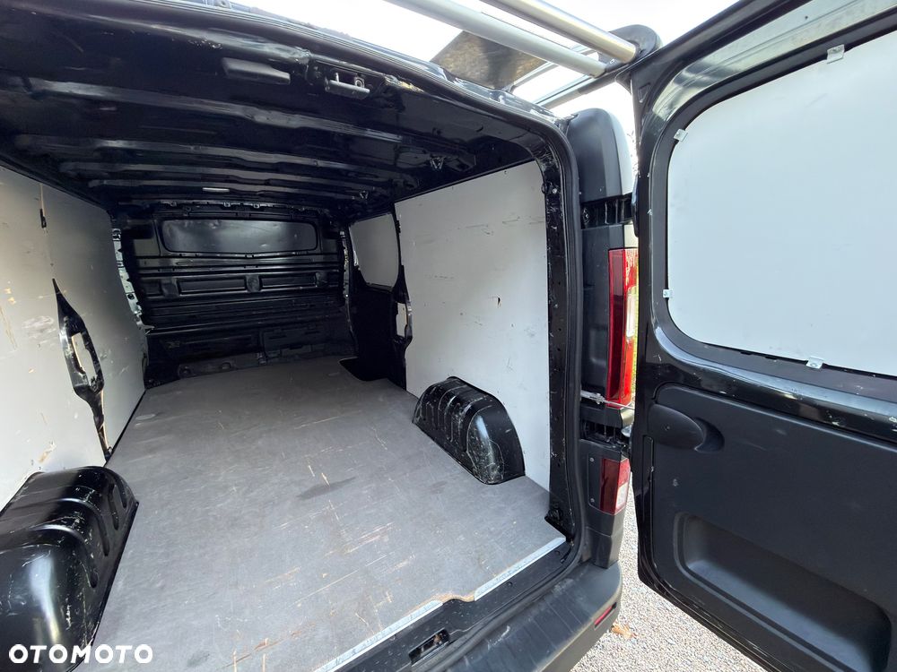 Opel Vivaro - 30
