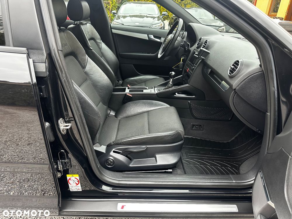 Audi A3 Sportback 2.0 TDI DPF S line Sportpaket plus - 33