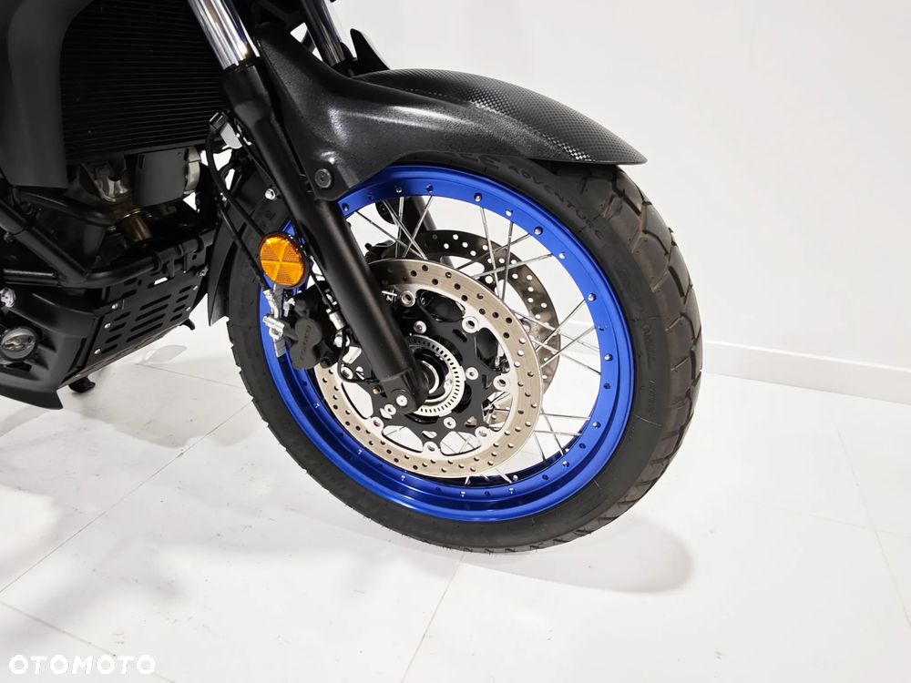 Suzuki V-STROM - 12