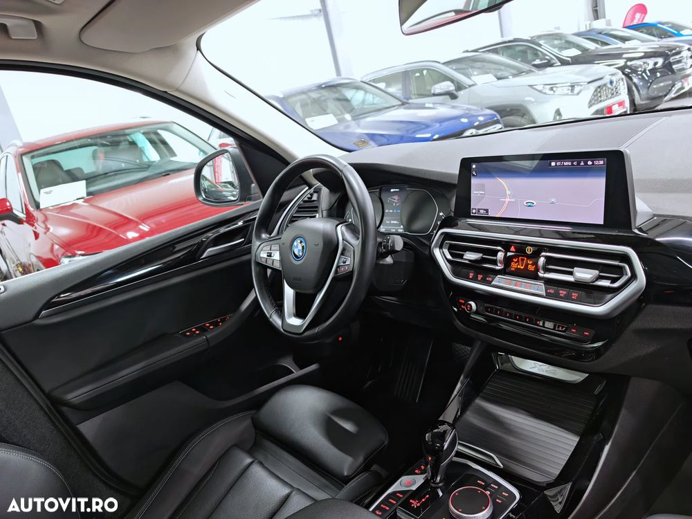 BMW X3 xDrive30e AT PHEV - 11